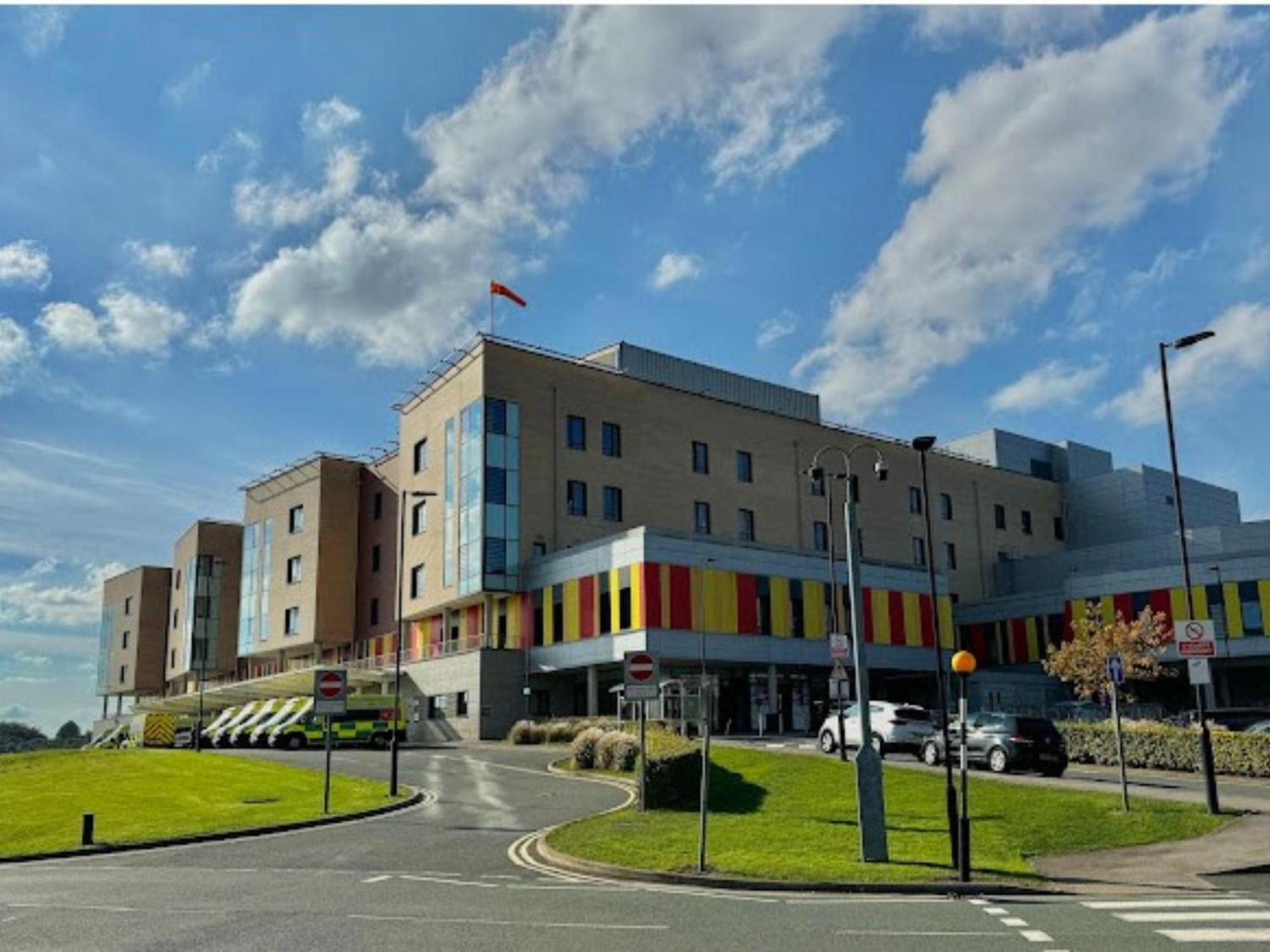 Darwin Stays - Service Accommodation In Newcastle Under Lyme City Centre Экстерьер фото